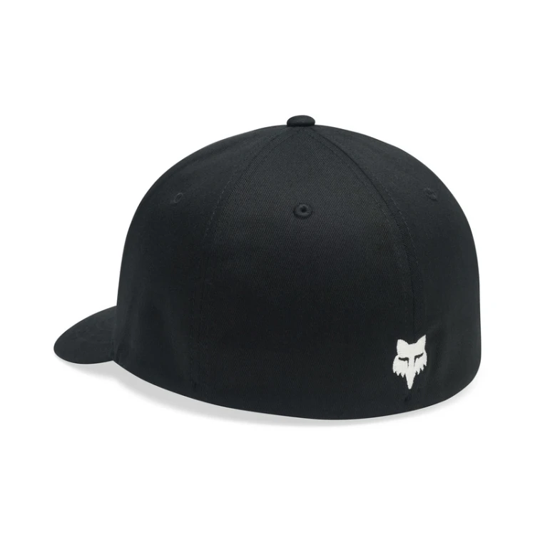 CZAPKA Z DASZKIEM FOX 1974 FLEXFIT BLACK S/M