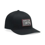 CZAPKA Z DASZKIEM FOX 1974 FLEXFIT BLACK L/XL