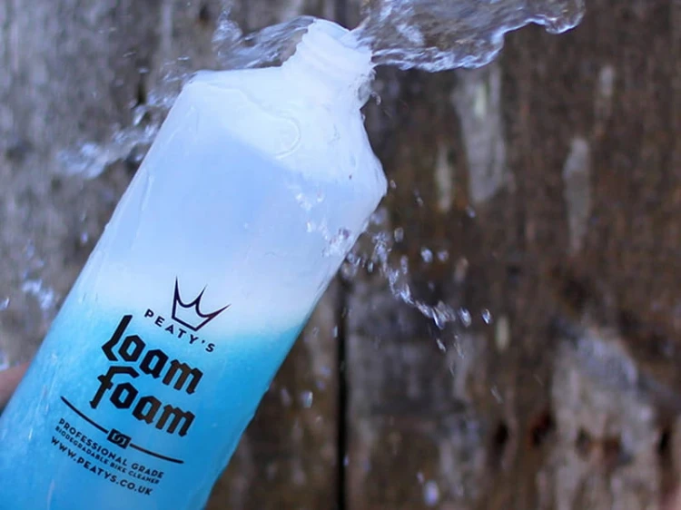 Odtłuszczacz uniwersalny Peaty's Loam Foam 1000 ml
