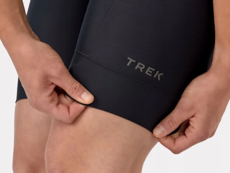 Damskie spodenki rowerowe z szelkami Trek Solstice Czarny M