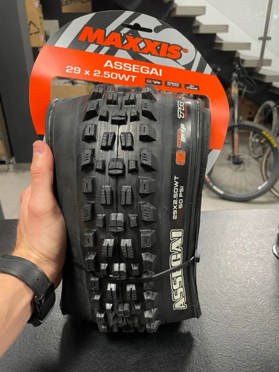 OPONA ROWEROWA 29x2,50 MAXXIS ASSEGAI 3CG/EXO/TR ZWIJANA