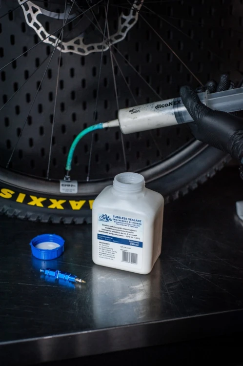 Tubeless Sealant 1000 ml – Mleko uszczelniające do opon MTB, Gravel i Szosa