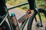 Bidon FIDLOCK TWIST 600 ml Antybakteryjny + Szary, Łącznik – Bez Bazy