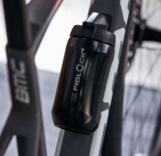Bidon FIDLOCK TWIST 450 ml Czarny łącznik (bez bazy) magnetyczny bidon